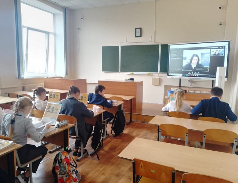 Дистанционные программы для школьников области завершены