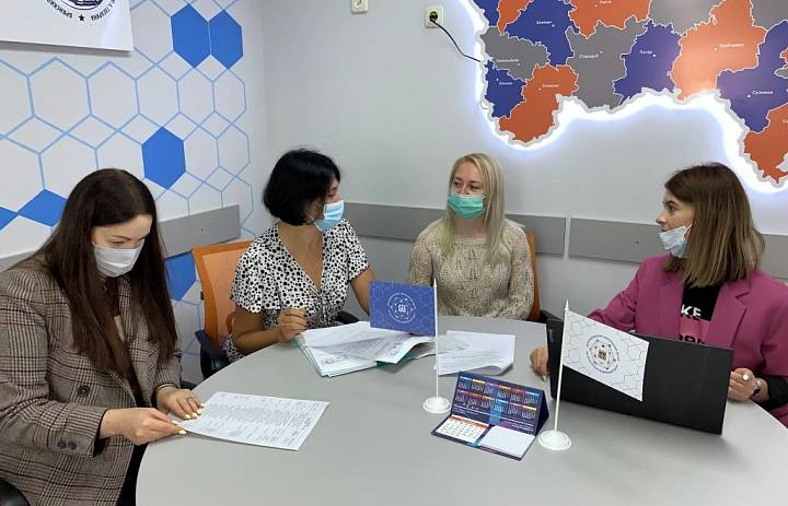Встреча с кандидатом на приобретение статуса эксперта независимой оценки качества дополнительных общеобразовательных программ Выгоничского района Юлией Сергеевной Грековой
