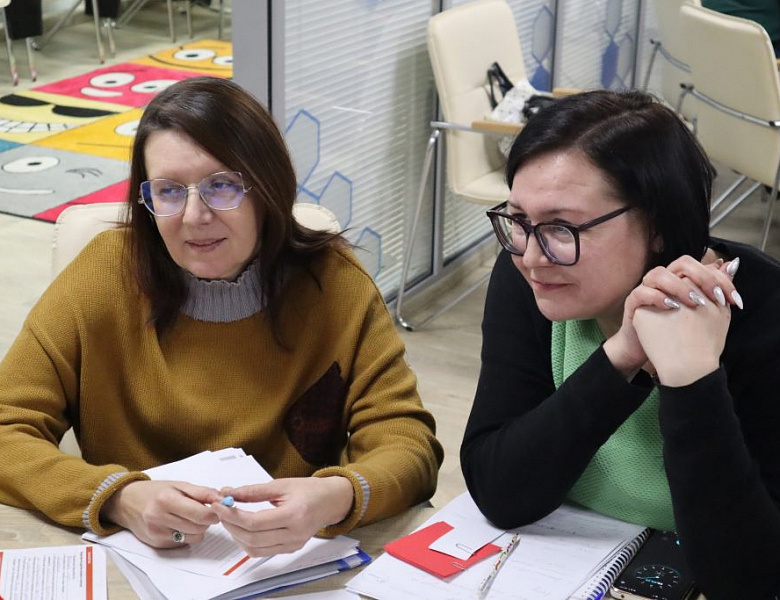 Состоялся областной семинар-практикум «Актуальные вопросы подготовки педагогических работников к участию в областном конкурсе профессионального мастерства работников сферы дополнительного образования «Сердце отдаю детям»
